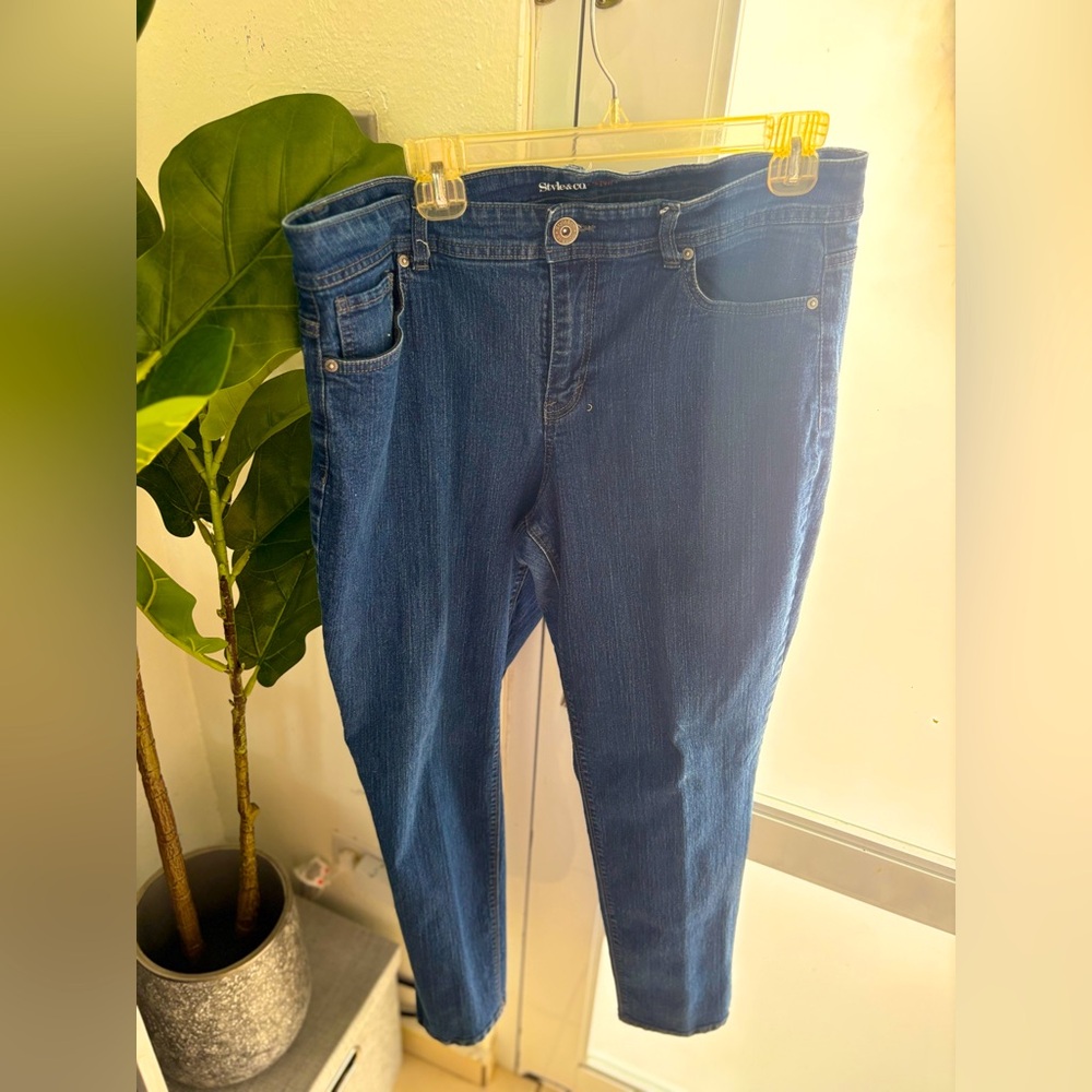 Style & Co. Blue Ankle Cropped Jeans